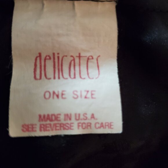 Delicates Vintage ‘90s Women’s Short Black Robe, 100% Polyester, One Size - Picture 9 of 14